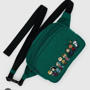 BAGGU: Peanuts Embroidered Fanny Pack🥜